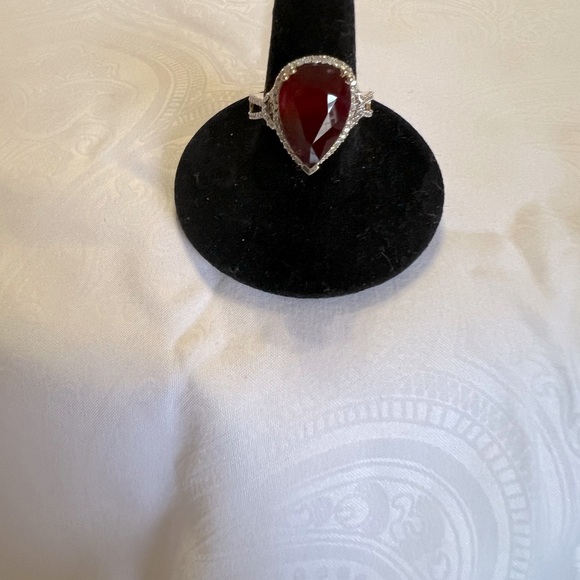 Ruby & Diamond Ring; 14kt Yellow Gold; Appraisal Included; Size 9 - Picture 11 of 11